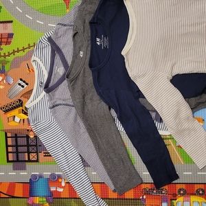 10 h&m organic cotton onesies lot size 1.5 to 2 years old